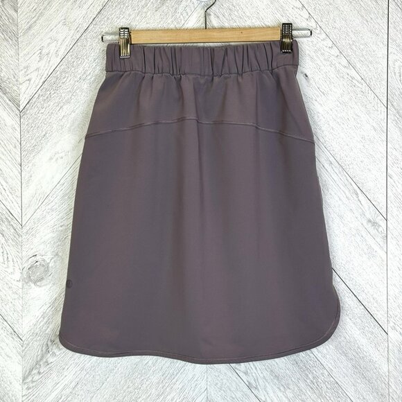 Lululemon On The Fly Skirt Womens Size 4 Magnum Gray High Rise 4-Way Stretch - Picture 4 of 4